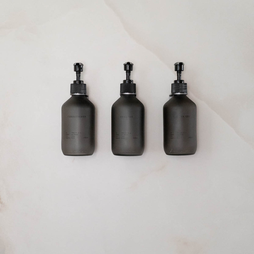 Trio in the shower - CARE Set - Blurry Black - Aluminum